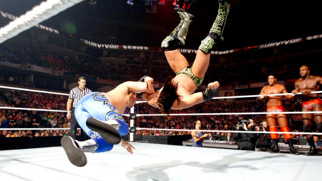  :. حصريا صور العرض الرائع WWE Survivor Series 2012 .:  672397511