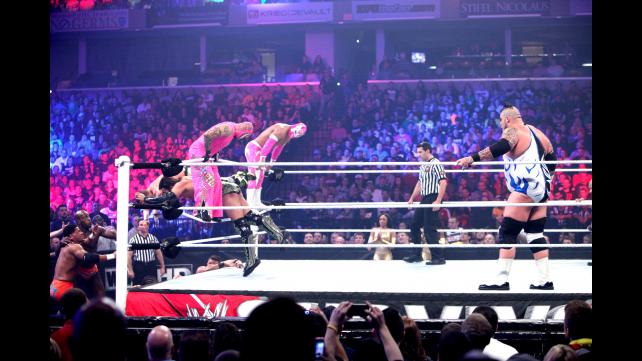  :. حصريا صور العرض الرائع WWE Survivor Series 2012 .:  957296440