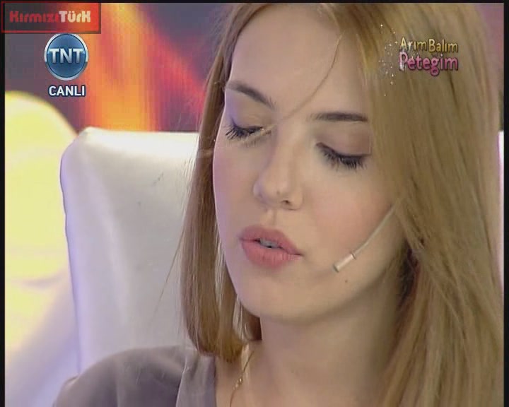 sereney sarikaya vs selen soyder - Page 2 Selen-soyder-21-06-11%5B(001215)05-27-39%5D