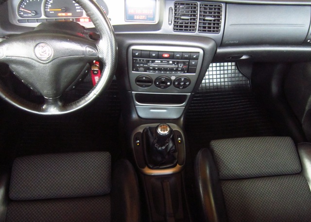 Vectra B Sport  *Doppel-Din MK* Yz464rc54e3v