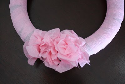 crepe paper wreath 151616908