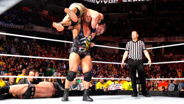  :. حصريا صور العرض الرائع WWE Survivor Series 2012 .:  570435589