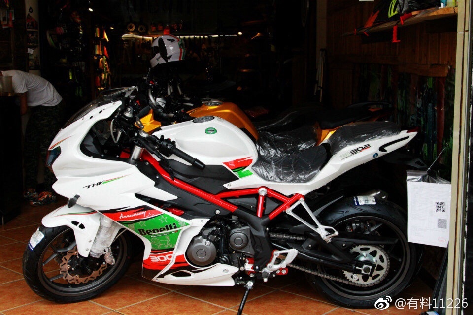 Nueva Benelli Tornado 302 006uLXhKgy1ffs1i5capej30qo0hsjw6