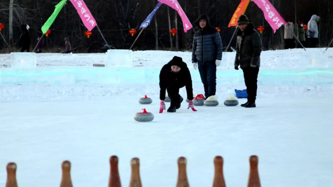 来一场说走就走的的旅行，邂逅冰雪，呼中冰雪撒欢园 D6bc7d76ly1fmo82n3yotj20ik0agdml