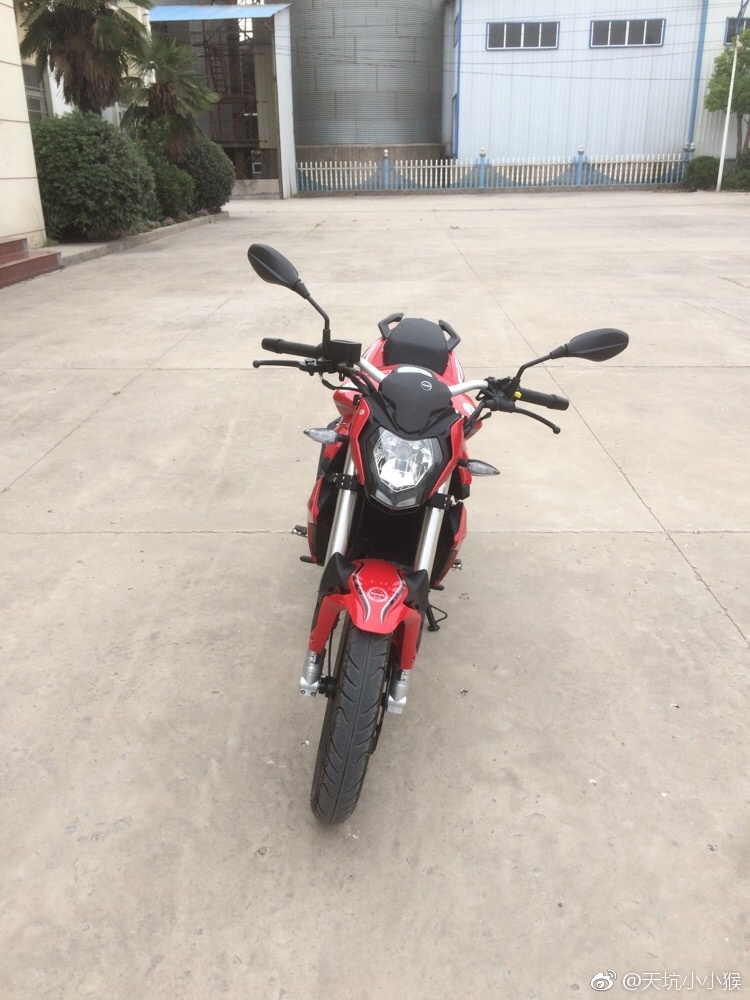 Nueva Benelli TNT150  005JvWWLly1ffmxcqt043j30ku0rsjvo