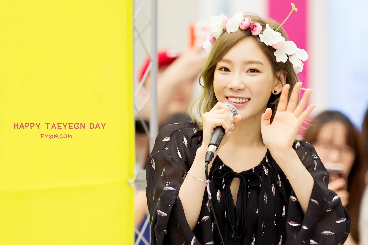 [PIC][30-06-2016]TaeYeon tham dự buôi fansign đầu tiên cho "Why" vào tối nay - Page 3 E5850572gy1fdfua6kqp7j215o0rs7a0