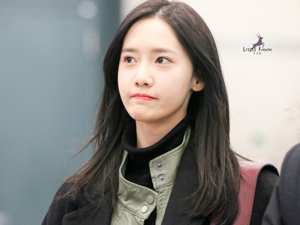 [PIC][14-01-2017]YoonA trở về Hàn Quốc vào hôm nay 9b3dfba1gy1fcfane8jppj23qp2sv1l5