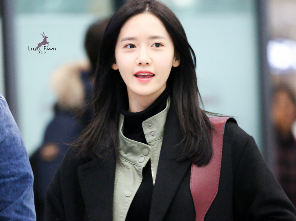 [PIC][14-01-2017]YoonA trở về Hàn Quốc vào hôm nay 9b3dfba1gy1fcfankap1ij23rm2tc7wo