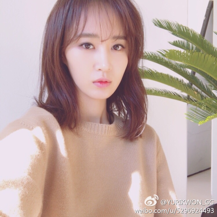 [OTHER][27-11-2013]SELCA MỚI NHẤT CỦA YURI   - Page 24 005Mtm21gy1fcc3nq2k04j30ku0ku417