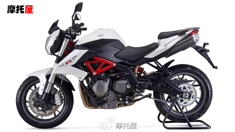 Nuevo diseño Benelli 600 version 2017 6c144080ly1fcby2eir30j20m80ciq82