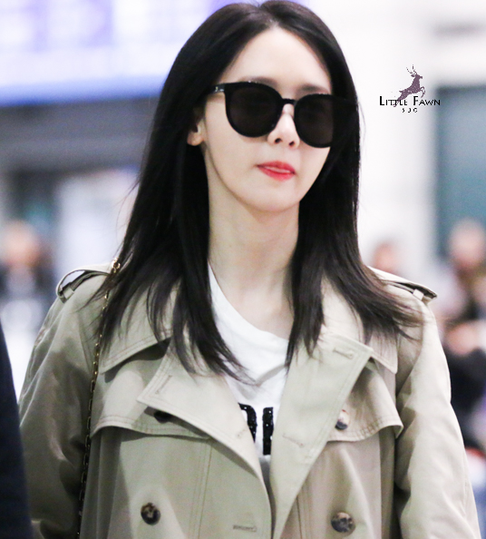 [PIC][01-03-2017]YoonA trở về Hàn Quốc vào sáng nay 9b3dfba1gy1feze4kj63cj20ew0gi7ap