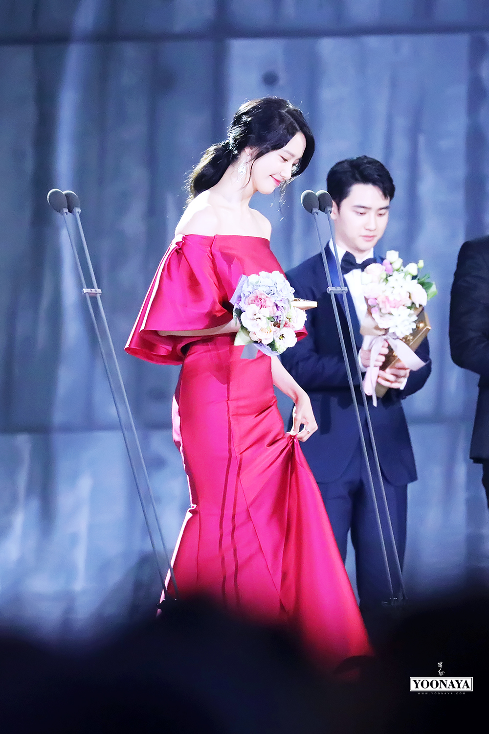 [PIC][03-05-2017]YoonA tham dự "53rd Baeksang Arts Awards" vào chiều nay + Giành "Most Popular Actress or Star Century Popularity Award (in Film)" - Page 3 A1968c72ly1ffbhg9a8woj20rs15okhh