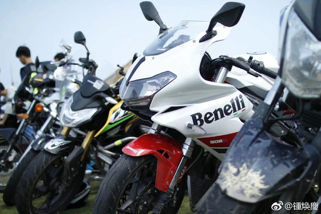 Nueva Benelli Tornado 302 A5aa5083gy1fh4ckvjpjhj21400qon2v