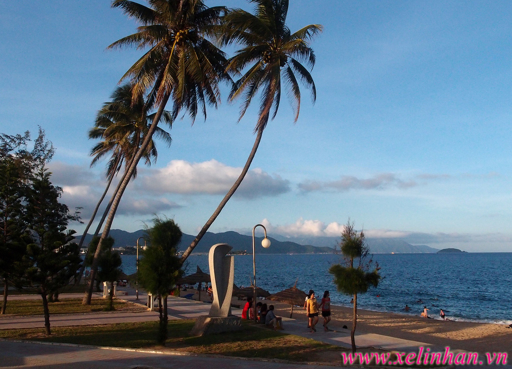 Điểm lại 10 bãi biển đẹp nhất Việt Nam Nha%20Trang%20Beach