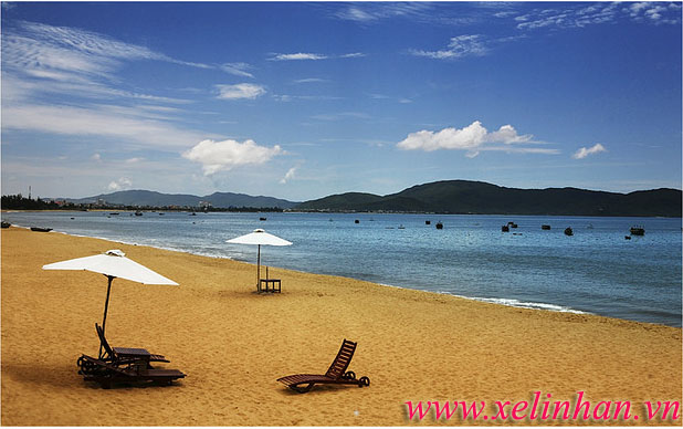 Điểm lại 10 bãi biển đẹp nhất Việt Nam Quy%20Nh%C6%A1n