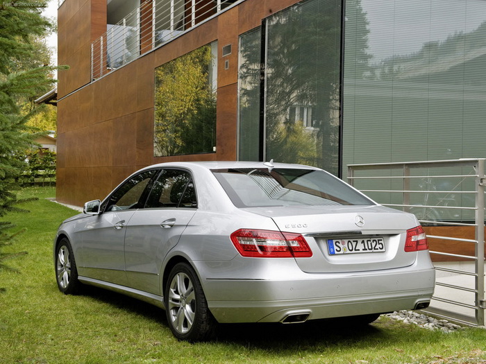 Car Photos - Chinh phục mọi trường đua Mercedes-benz06