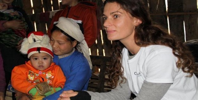 [07/05/2014 Danielle Cormack, ambassadrice pour les enfants  Danielle-ambassadrice