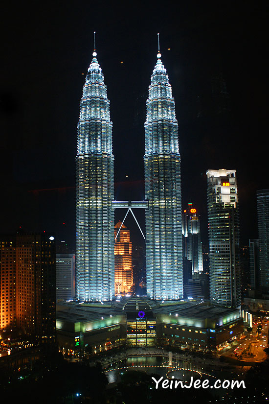 PIC GAME - Page 17 Malaysia-klcc-001