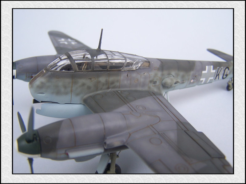 Me 410 A1 du 16./KG.2 [italeri 1/72] Mon54