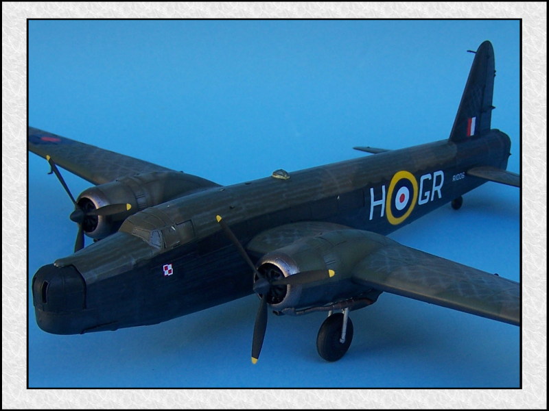 [Trumpeter] 1/72 Vickers Wellington Ic  - Page 3 Mon84