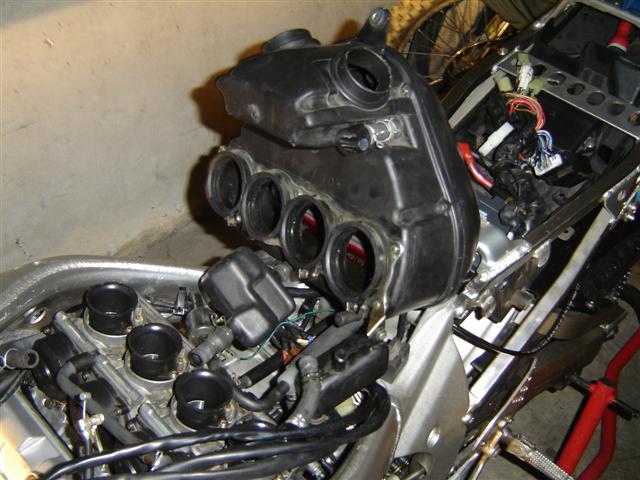 Sortir du cadre le moteur du R6 99/02 B63211470