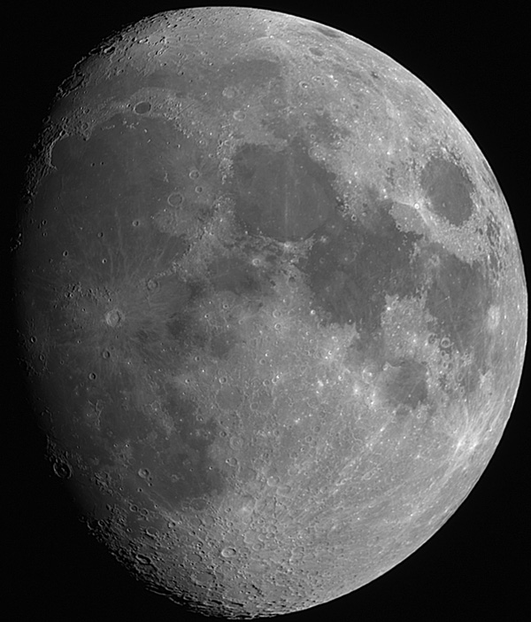 Une lune et saturne Lune250410