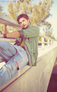 Brant DAUGHERTY 1374003734-06