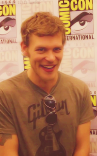 Joseph MORGAN 1375962678-004