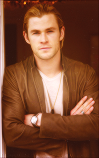 Chris HEMSWORTH 1394394439-003