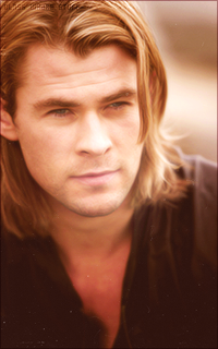 Chris HEMSWORTH 1394394450-010