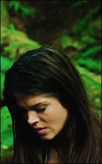 Marie Avgeropoulos 1414859836-2