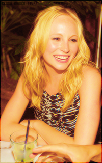 Candice ACCOLA 1415558033-015