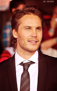 Taylor Kitsch - 200*320 1416252931-mas34