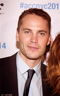 Taylor Kitsch - 200*320 1420731239-nn33