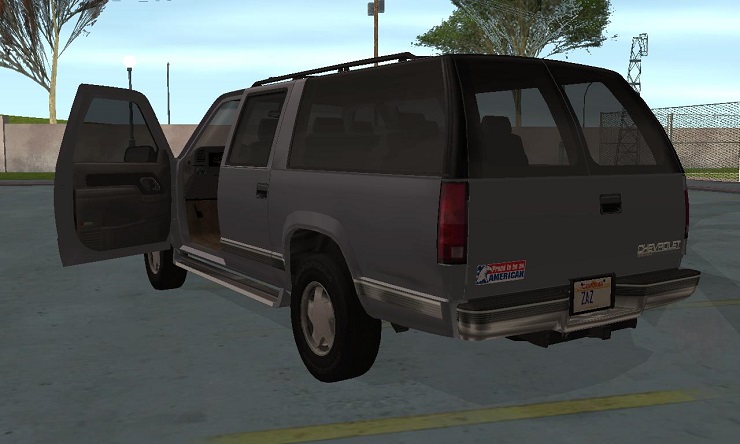 [Huntley] Chevrolet Suburban 1998 (pour les fans des Sopranos) 1426927773-2