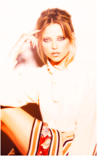 Riley Voelkel 1431905345-004