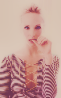 Candice ACCOLA 1445908212-002