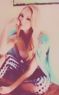 Candice ACCOLA 1445908213-009