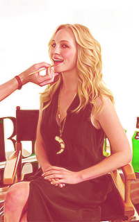 Candice ACCOLA 1446057388-005