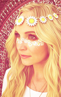 Candice ACCOLA 1447797730-010