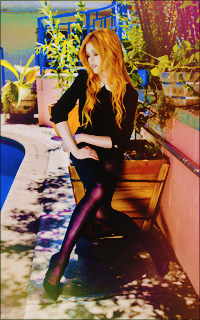 Katherine McNamara 1467570867-kikat03