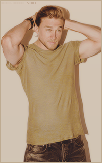 Charlie HUNNAM 1492950334-010