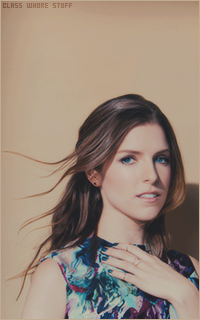 Anna KENDRICK 1493064061-025