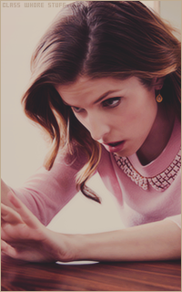 Anna KENDRICK 1493066112-006