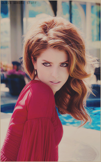 Anna KENDRICK 1493069375-035