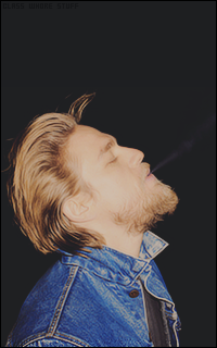 Charlie HUNNAM 1495041271-011