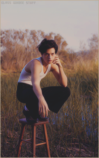 Cole SPROUSE - Page 2 1496336997-022