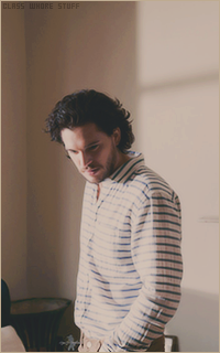 Kit HARINGTON 1498448669-007