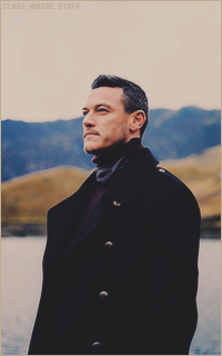 Luke EVANS 1498909806-003