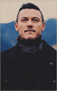 Luke EVANS 1498909807-002